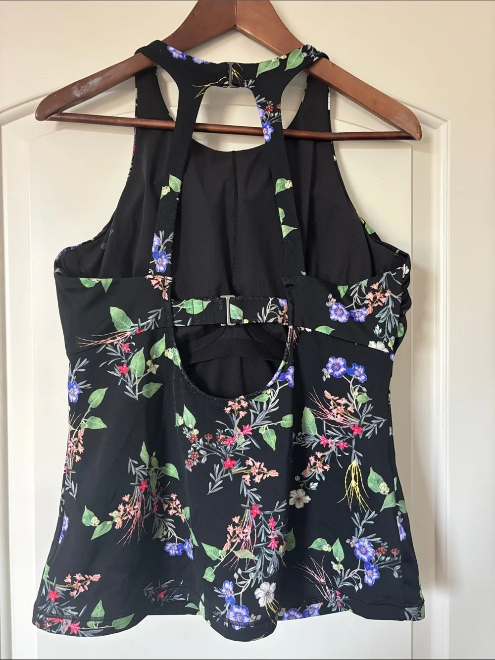 ATHLETA Women’s Swim Padded Tankini & Shorts Set Black Floral 38D/DD & Size 10
